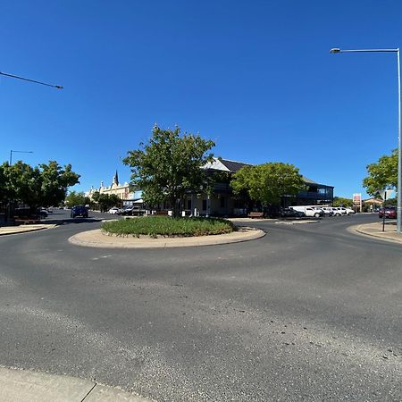 Central Motel Mudgee Esterno foto