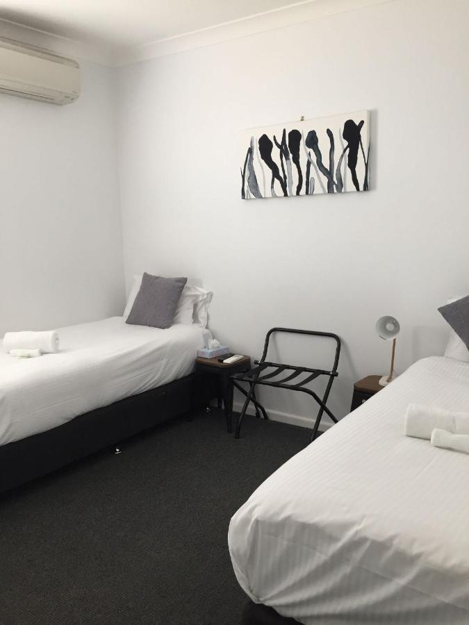 Central Motel Mudgee Esterno foto