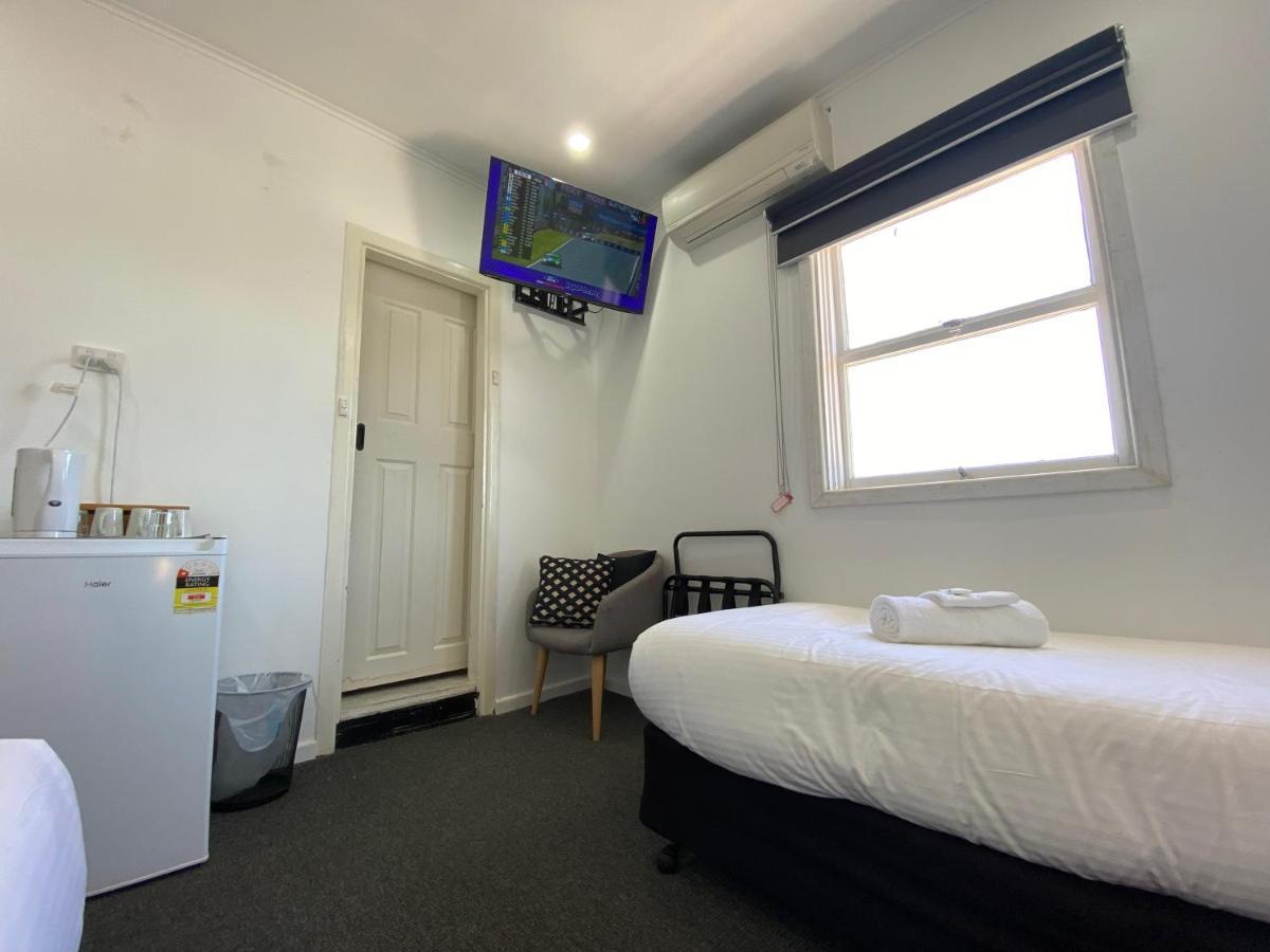 Central Motel Mudgee Esterno foto