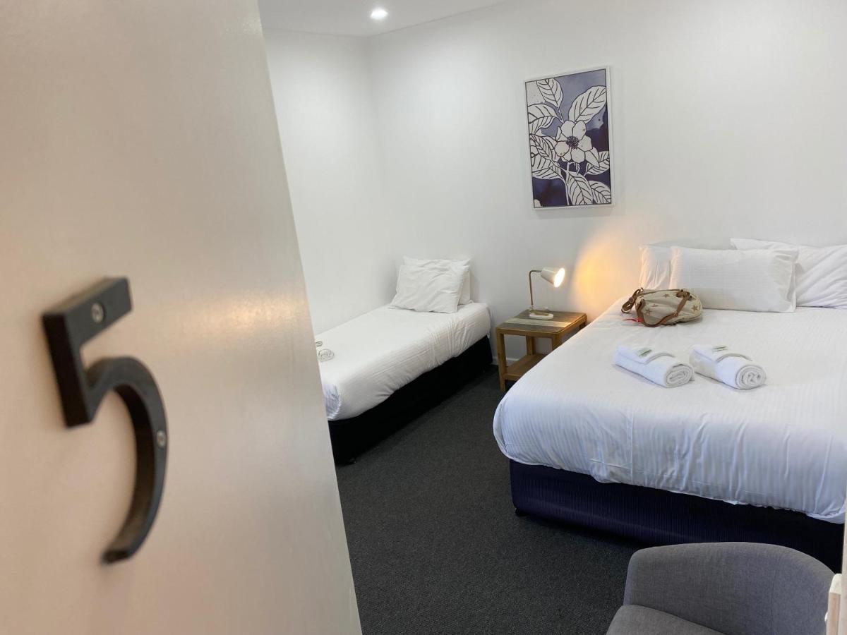 Central Motel Mudgee Esterno foto