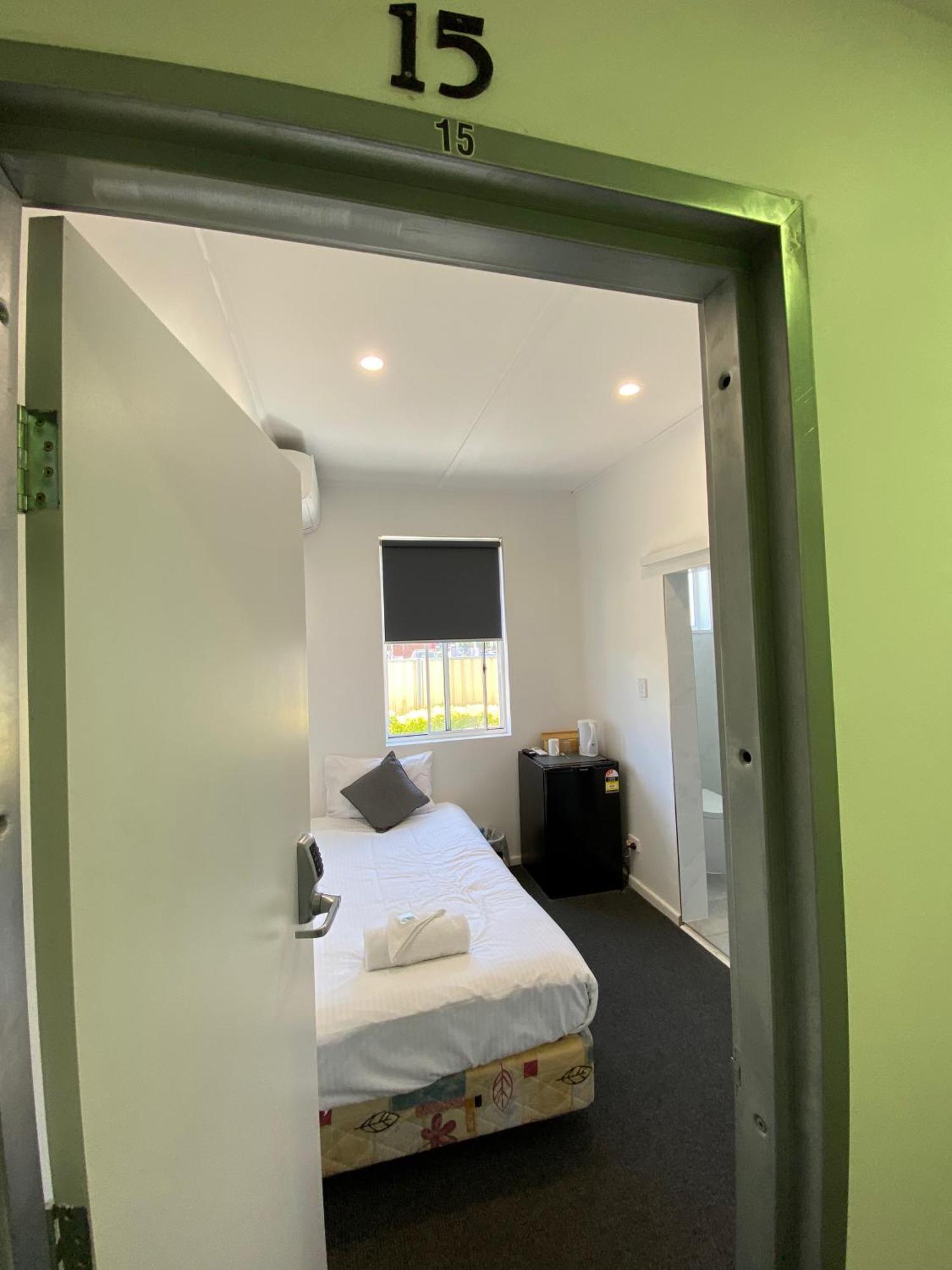 Central Motel Mudgee Esterno foto